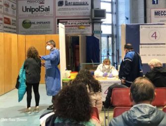 Casalgrande. Effettuate al bocciodromo 1.630 vaccinazioni contro l’influenza: “Siamo in attesa delle nuove dosi”