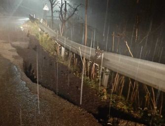 Nel Modenese: in montagna frana vicino Pavullo. In pianura, dopo l’inondazione, riapre la Nonantolana