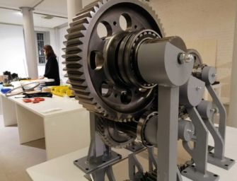 Dall’incontro Reggio Children e Comer nasce l’atelier ‘Il linguaggio degli ingranaggi’