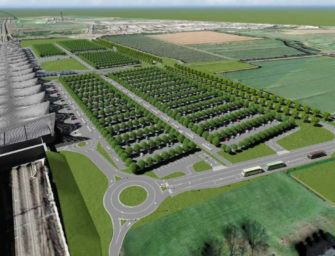 Il verde e la stazione Mediopadana