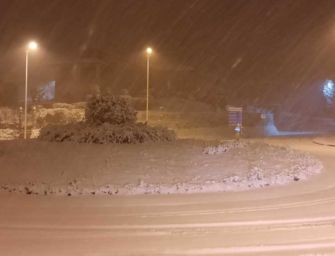 Modena. Caduti 30 cm di neve in montagna: strade aperte, ma rischio ghiaccio