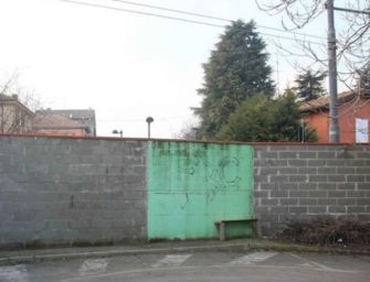 Reggio. La caduta del muro di via Ramazzini