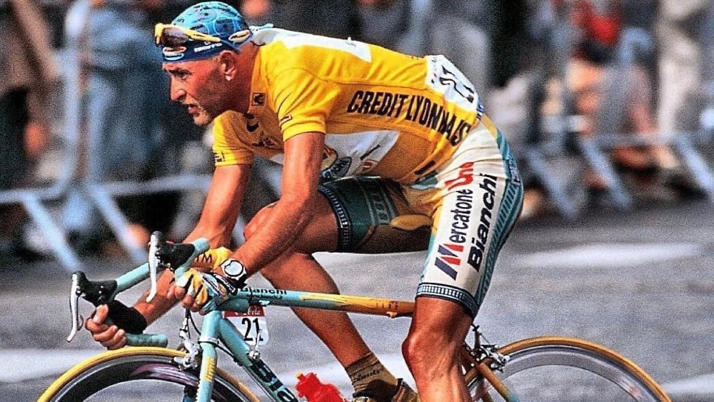Cassani dà a mamma Tonina la bici di Pantani | 24Emilia