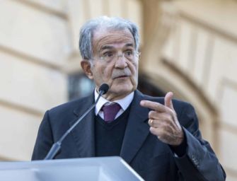 Prodi: da 3 anni chiedo un congresso Pd