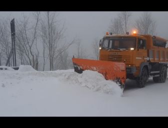 Neve e vento al Passo delle Radici