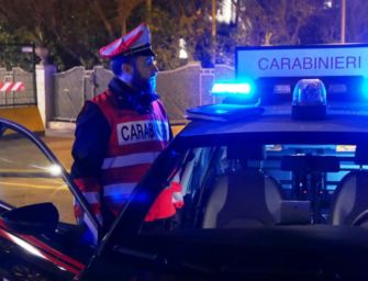 Rio Saliceto. 29enne a bordo di un’auto fugge alla vista dei carabinieri: rintracciato in un vigneto e arrestato