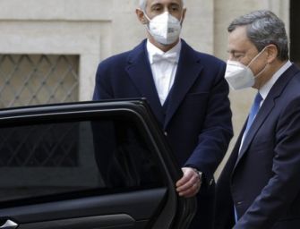 Senato dice sì a Draghi, ma resa dei conti nei 5s. Oggi tocca alla Camera
