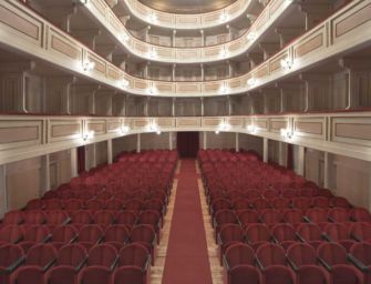 “Facciamo luce sul teatro”, il Ruggeri di Guastalla si illumina