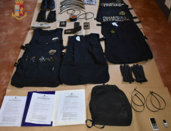 Bologna. Tentano una rapina spacciandosi per poliziotti e finanzieri: tre persone in arresto