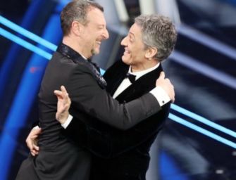 Sanremo, Amadeus dal palco dell’Ariston: liberate Zaki