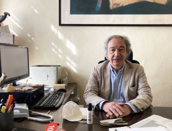 Reggio. Il direttore della Panizzi Giordano Gasparini va in pensione, il sindaco lo ringrazia