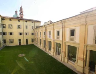 Il passaggio in zona rossa per le biblioteche reggiane