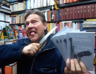 “Crepa poeta”, Raspini si scaglia violento contro il ‘poetese’