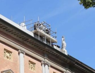 Reggio. Eboli (FdI): necessario il restauro per le statue del teatro Valli
