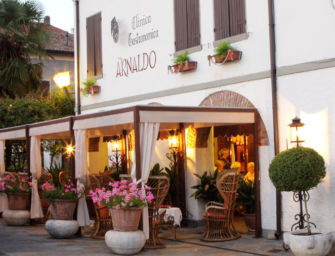 Rubiera. Video con musica e balli finisce sui social. Arnaldo si scusa: era fine serata, pronti a chiarire