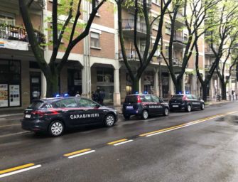 Reggio. Ai domiciliari dalla fidanzata: evade, viene arrestato e riportato a casa