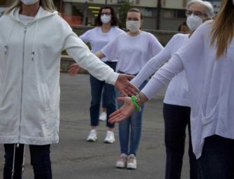 I commercianti di Castelnovo Monti in video per augurare buona Pasqua