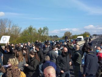 La protesta. Tni blocca l’A1, investito un ristoratore di Sassuolo: sto bene