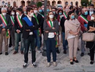 Novellara. Fiaccolata per Saman, la 18enne scomparsa. Sindaca Carletti: non sarà mai sola