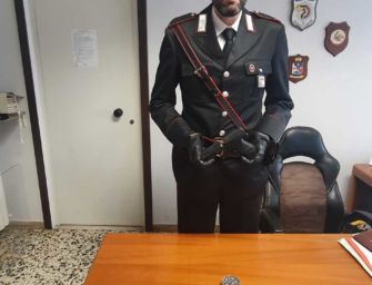 Santa Vittoria di Gualtieri, ubriaco punta la pistola dal finestrino sulle altre auto