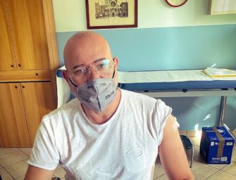 Bonaccini su Fb: seconda dose ok, vaccinato