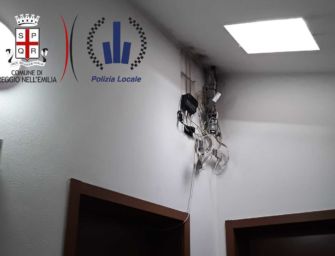 Si allaccia alla corrente del condominio, 30enne reggiana denunciata per furto di energia elettrica
