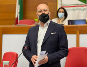 Bonaccini: “L’Emilia-Romagna rischia la zona gialla per le persone non vaccinate”