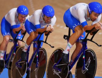 Ciclismo, Italia oro e record del mondo
