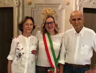 Correggio, marito e moglie comprano l’ex caserma dei carabinieri e la donano alla città