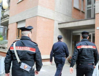 Molestie a due tirocinanti, ai domiciliari il titolare di un centro estetico in provincia di Parma