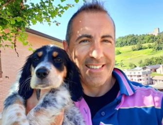 Schianto contro un albero a Baiso, 45enne muore dopo avere festeggiato il compleanno