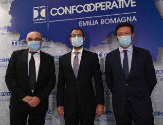 Agroalimentare, Confcoop incontra il ministro Patuanelli: sostegno agli agricoltori