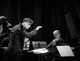 Al Festival Aperto di Reggio “Solstices”, un concerto nel buio totale con l’ensemble FontanaMix