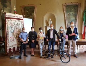 Mobilità. Reggio, a scuola di monopattino