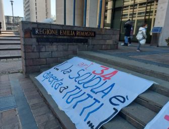 La denuncia: a Bologna non c’è presenza al 100%