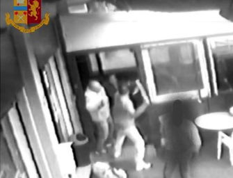 Aggressione con machete davanti a un bar di Bologna, due persone fermate per tentato omicidio