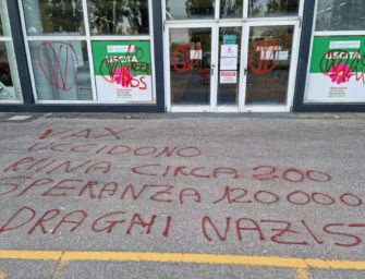Scritte No vax Fiera di Ferrara: “Gesti imbecilli”