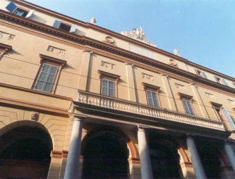 Sabato 2 ottobre sarà co-intitolato a Luciano Pavarotti e Mirella Freni il teatro comunale di Modena