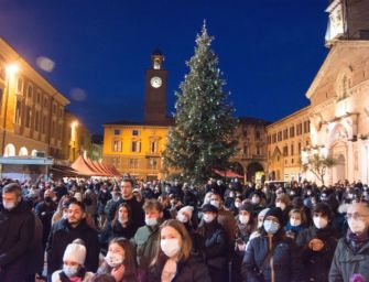 L’Europa ‘vieta’ di dire Natale, poi ci ripensa. Castagnetti: neoateismo di Stato