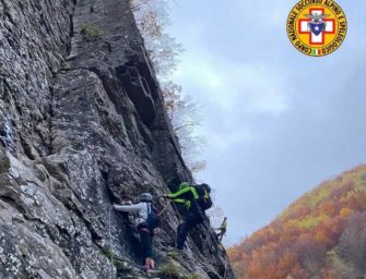 Ferrata del Barranco del Dolo: donna si blocca in parete, salvata