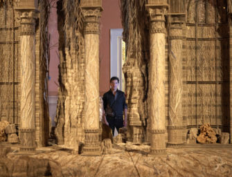 Al teatro Valli di Reggio “Eden”, progetto site specific di Michele Di Stefano intorno alla scultura di Eva Jospin