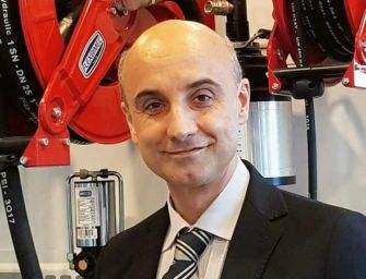 Si accascia al Ghiardello durante la maratona di Reggio, morto imprenditore 51enne