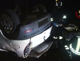 Reggio. Auto si ribalta a Villa San Bartolomeo, muore una ragazza di 20 anni