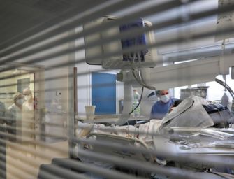 Il punto sulla pandemia in Italia: ancora in calo incidenza dei contagi, RT e ospedalizzazioni