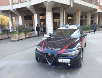 Reggio. Accoltellamento al bar Piccadilly: 2 ragazzi ai domiciliari, uno ricercato e un denunciato