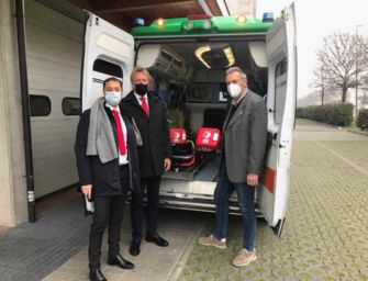 Unicredit per la Croce Verde reggiana: 8 nuovi defibrillatori