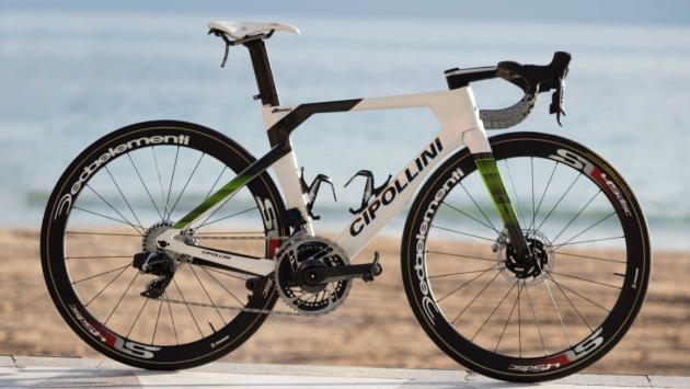 Cavriago. Razzia in casa Bardiani: rubate 18 bici da corsa della squadra |  24Emilia