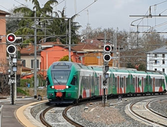 Ferrovia, linea Reggio-Ciano elettrificata