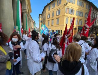 Reggio, sciopero dei lavoratori delle Farmacie comunali