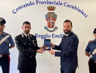 Reggio, resa a Pioli la medaglia dello scudetto